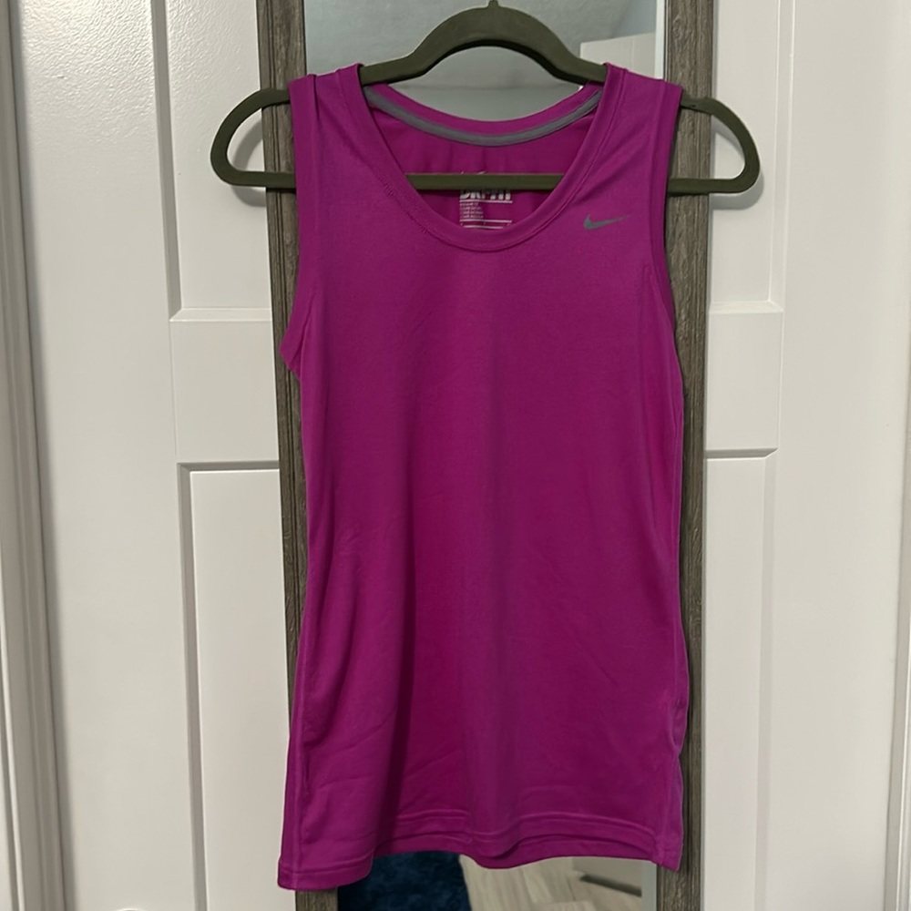 Nike purple workout tank top size small!